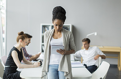 Realice situaciones de automatismos a distancia